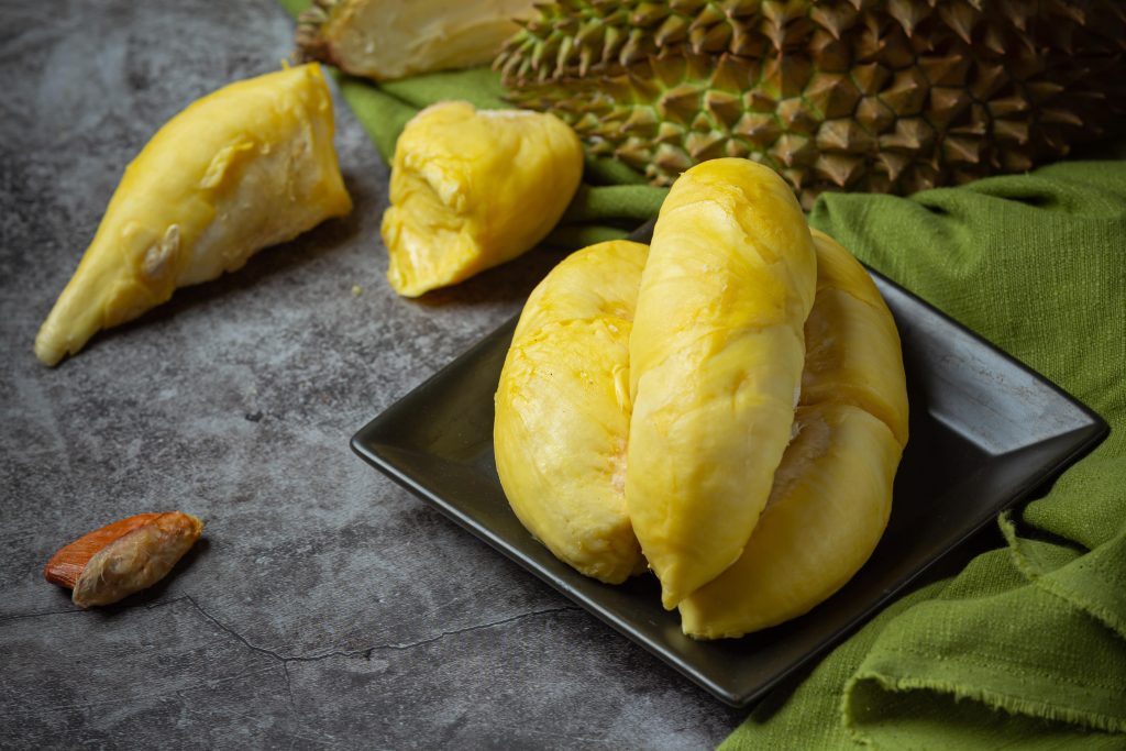 golden-yellow-durian-flesh-seasonal-fruit-thai-fruit-concept-min