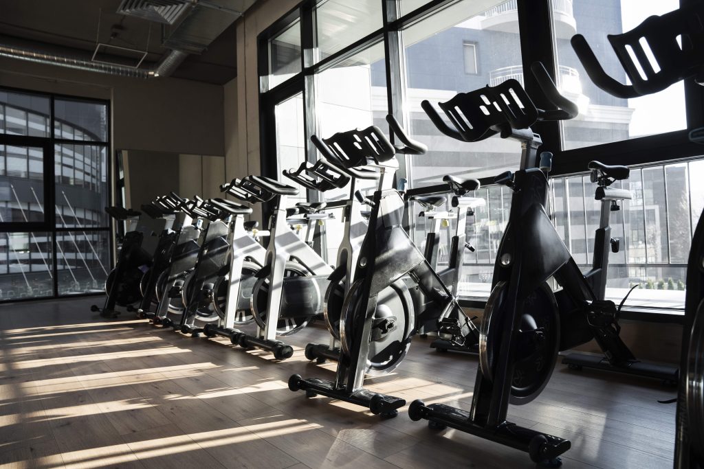 gym-with-indoor-cycling-equipment-min